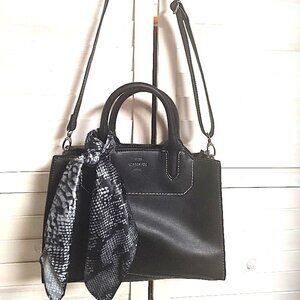 Classic London Fog Black Leather Crossbody/Handbag-